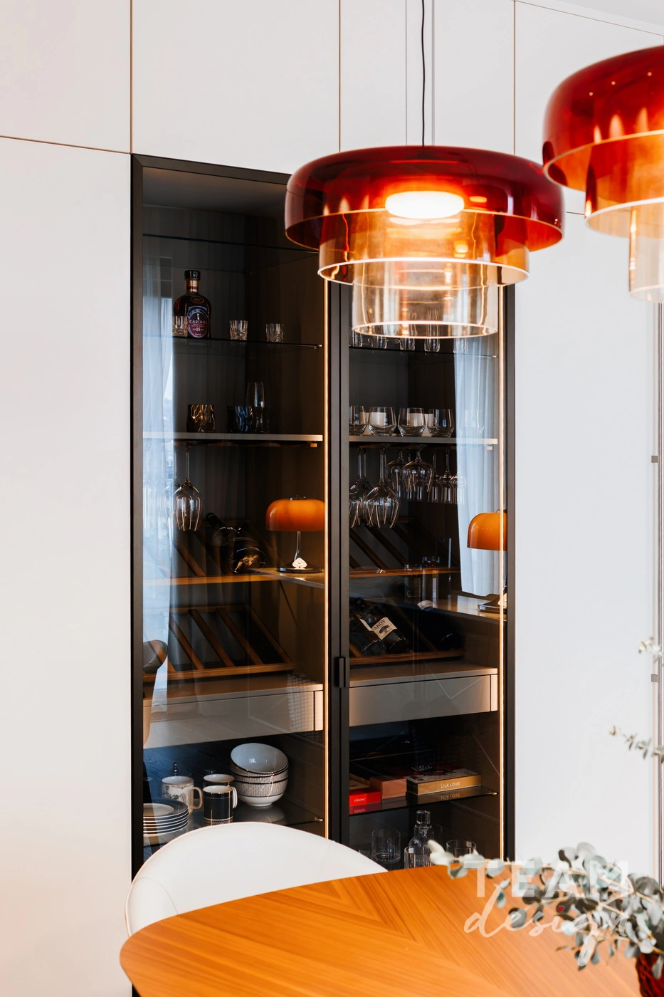 Wine storage cabinet