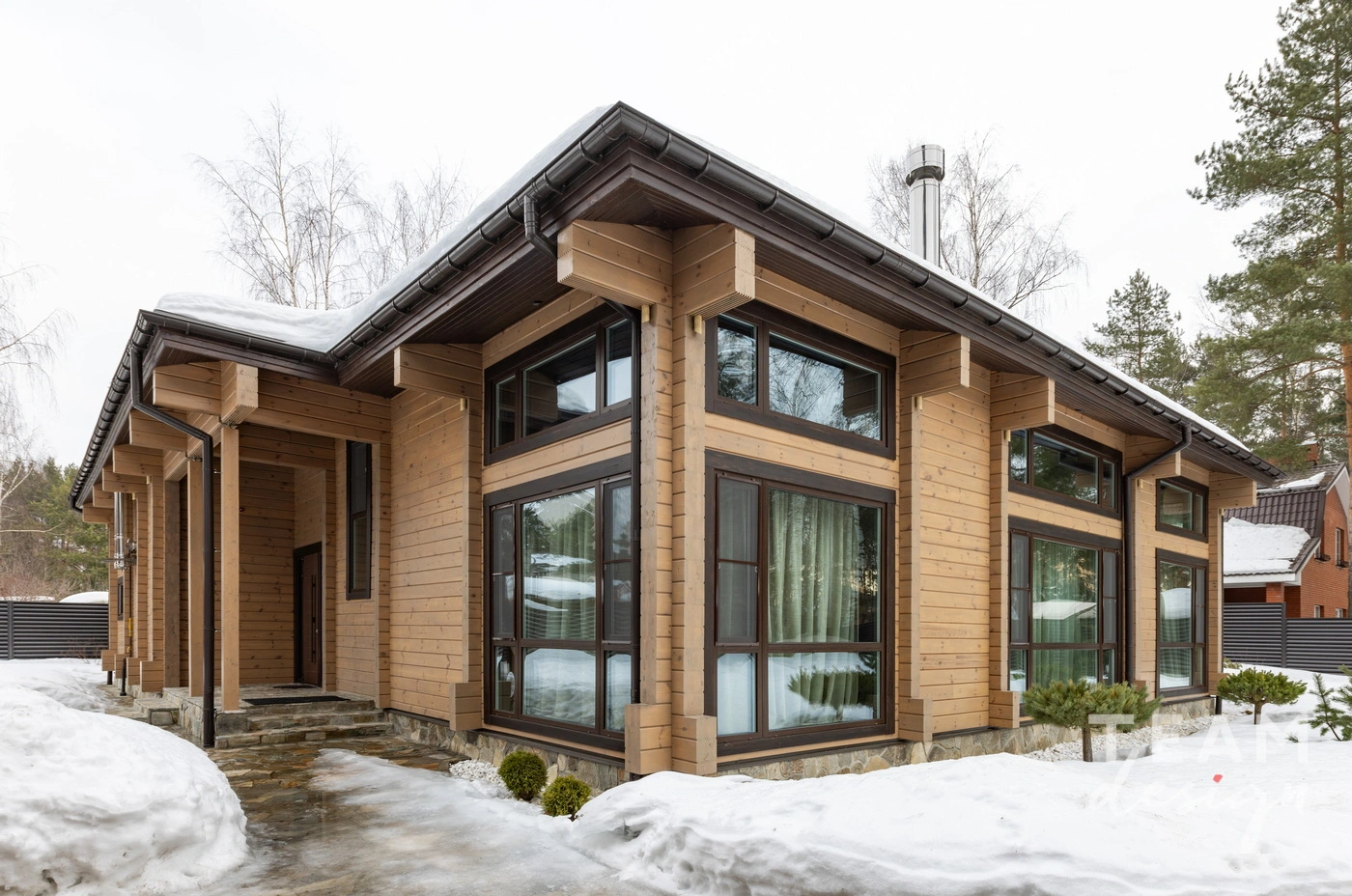 Main view of the house