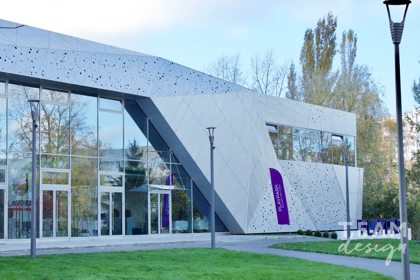 Details of main facade